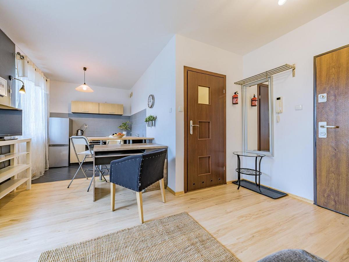 Apartament Z Balkonem I Bezplatnym Parkingiem Гданьск Экстерьер фото