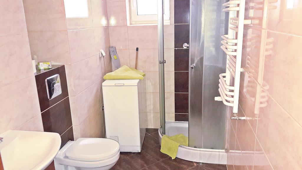 Apartament Z Balkonem I Bezplatnym Parkingiem Гданьск Экстерьер фото